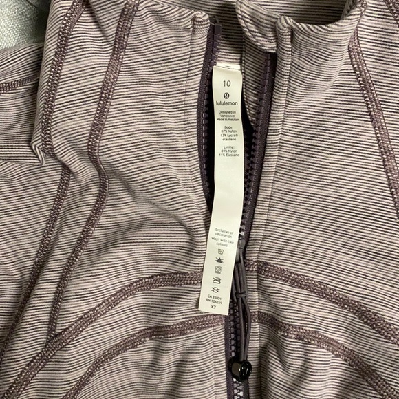 Lululemon Define Jacket - Picture 5 of 5